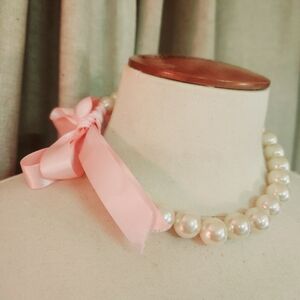 Vintage Elegant Pearl Necklace with Pink Ribbon